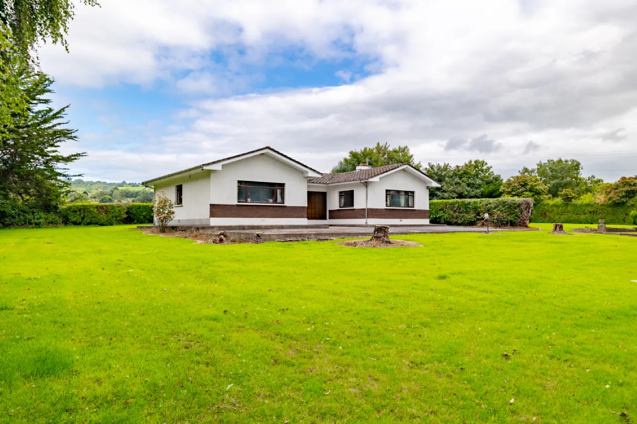 Photo of Kilcash Cross, Clonmel, Co. Tipperary, E91 R2H1