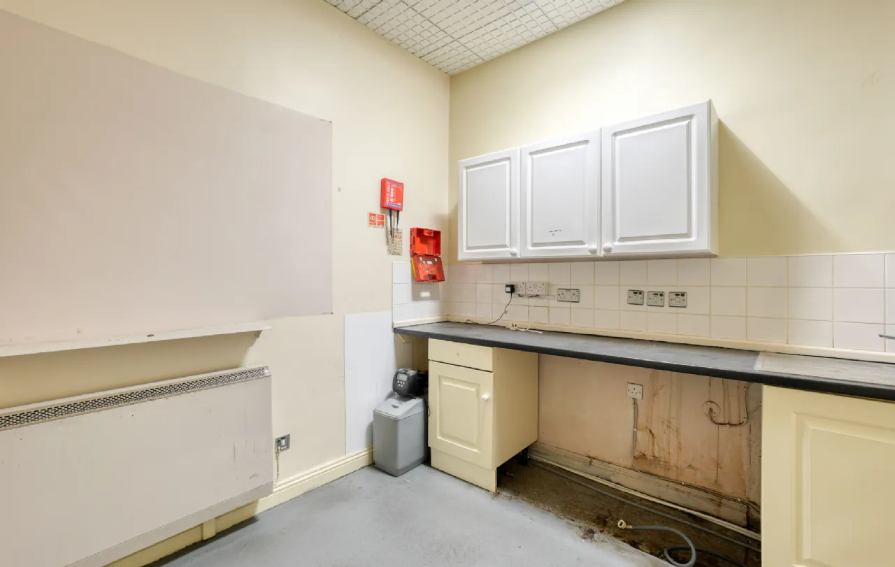 Photo of Ulster Bank, James Fintan Lawlor Avenue,, Portlaoise,, Co.Laois, R32 FX25