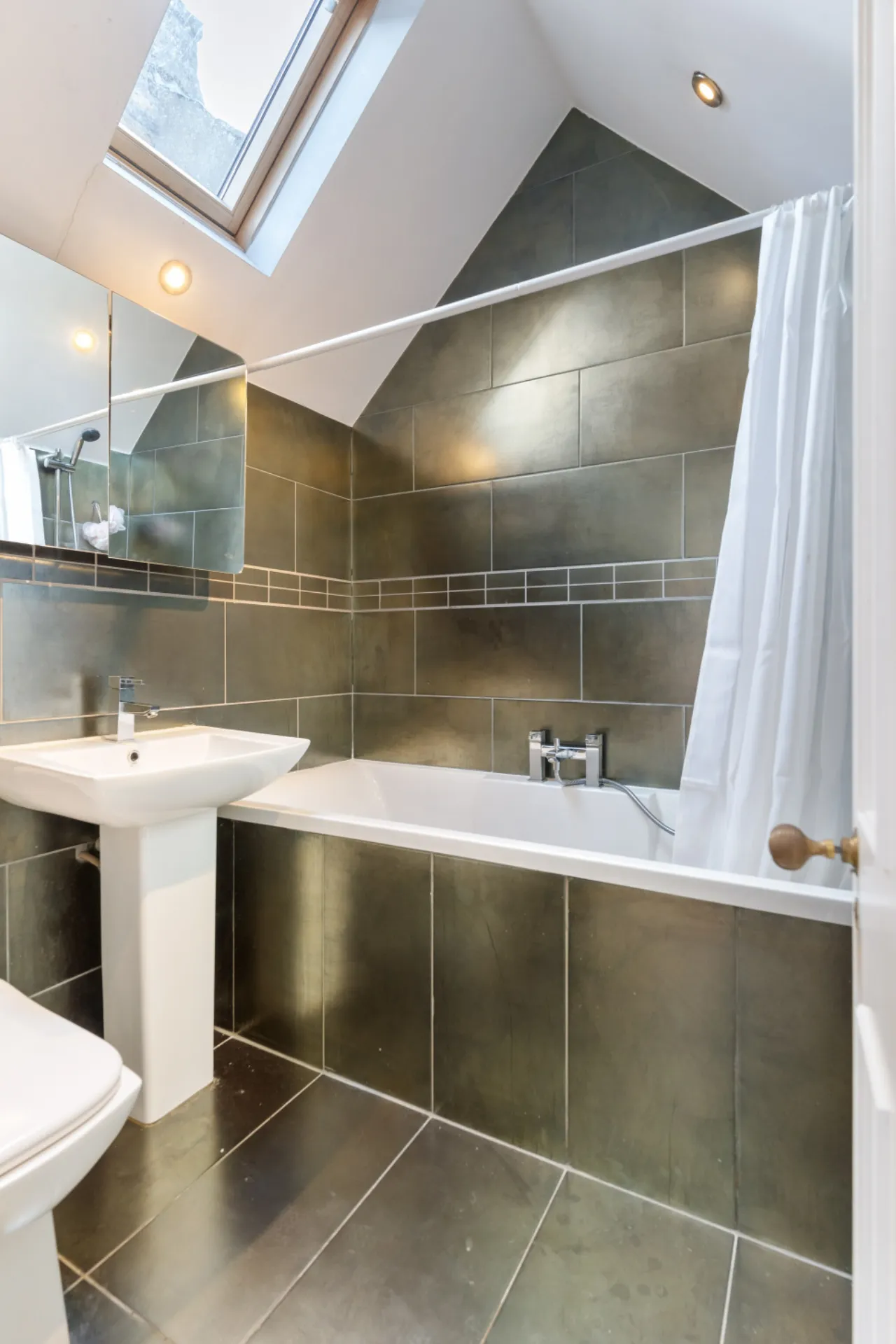 Photo of 15 Lennox Street, Portobello, Dublin 8, D08 N9P5