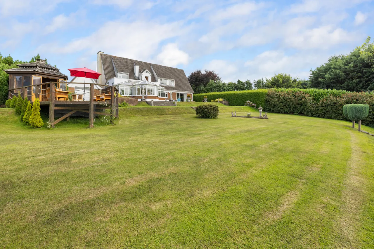 Photo of Carrabawn, 4 Sunnyhill Park, Cabinteely, Dublin 18, D18 H9W6