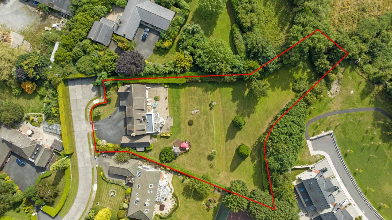 Photo of Carrabawn, 4 Sunnyhill Park, Cabinteely, Dublin 18, D18 H9W6