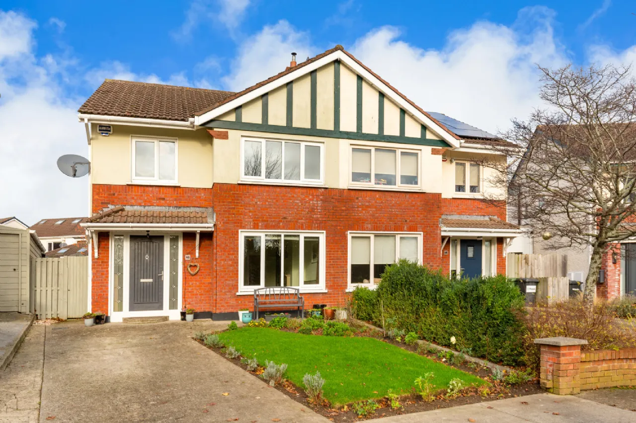 Photo of 46 Glencairn Crescent, The Gallops, Leopardstown, Dublin 18, D18 E8H1