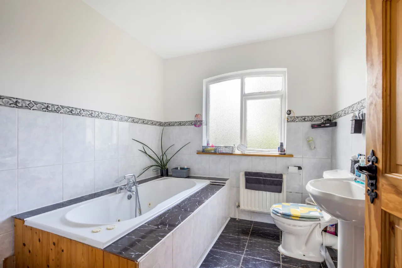 Photo of Kinagha Beg, Belturbet, Co Cavan, H14 KP23