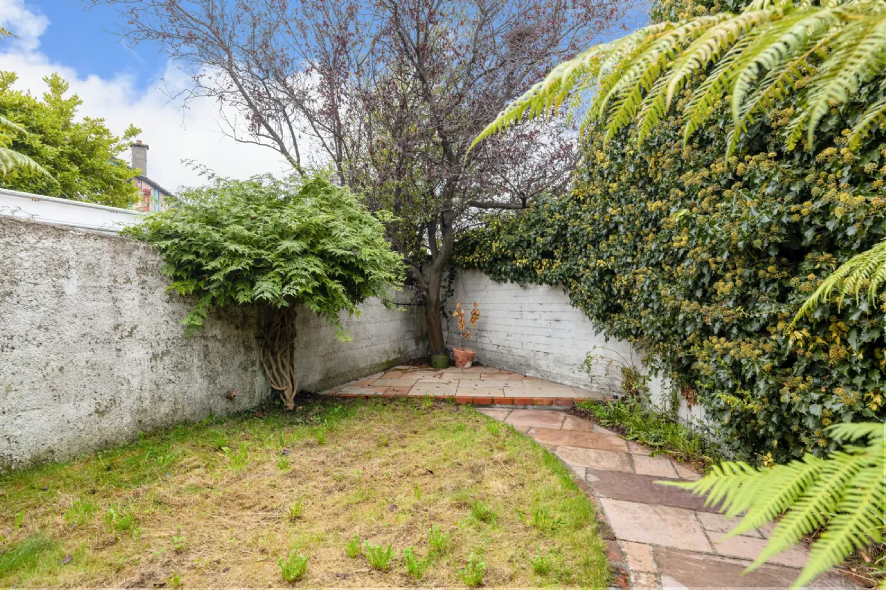 Photo of 1 Kill Avenue, Honey Park, Dun Laoghaire, Co Dublin, A96 TH50