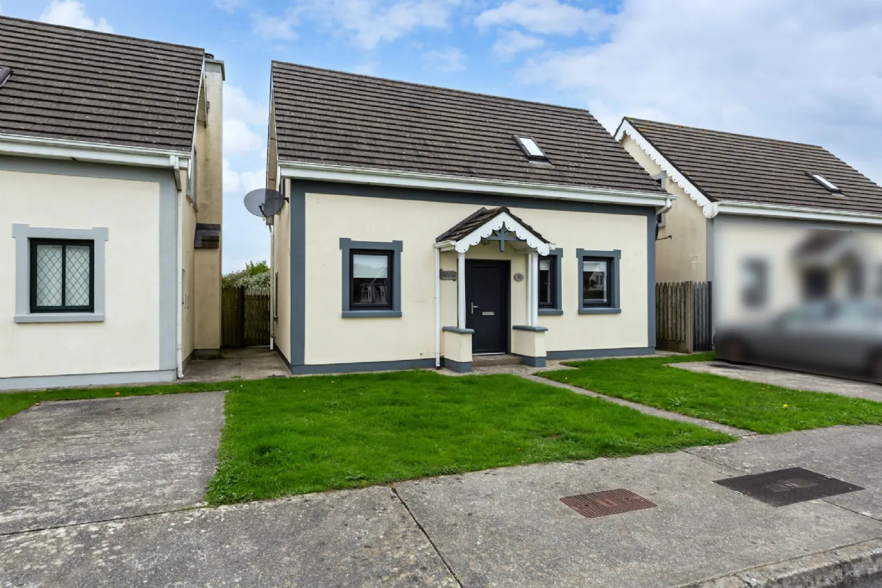 Photo of 8 Elm Grove, Rosslare Strand, Co Wexford, Y35H925