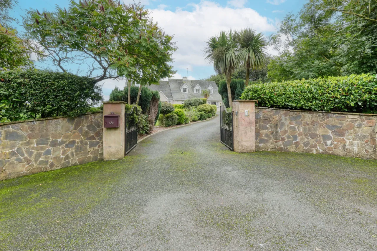 Photo of Larkins Cross, Ridge Road, Portlaoise,, Co. Laois, R32 DCF4