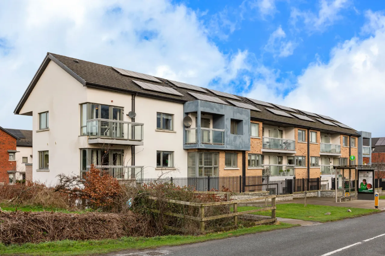 Photo of 27 Willow Glen, Glenamuck Road, Carrickmines, Dublin 18, D18 HK8W