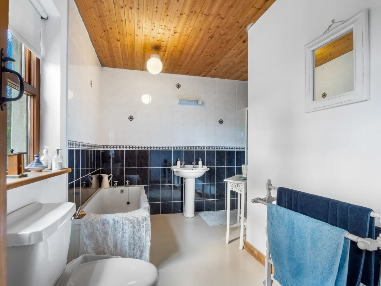 Photo of Dawros Beg, Letterfrack, Connemara, Co.Galway, H91F9FD