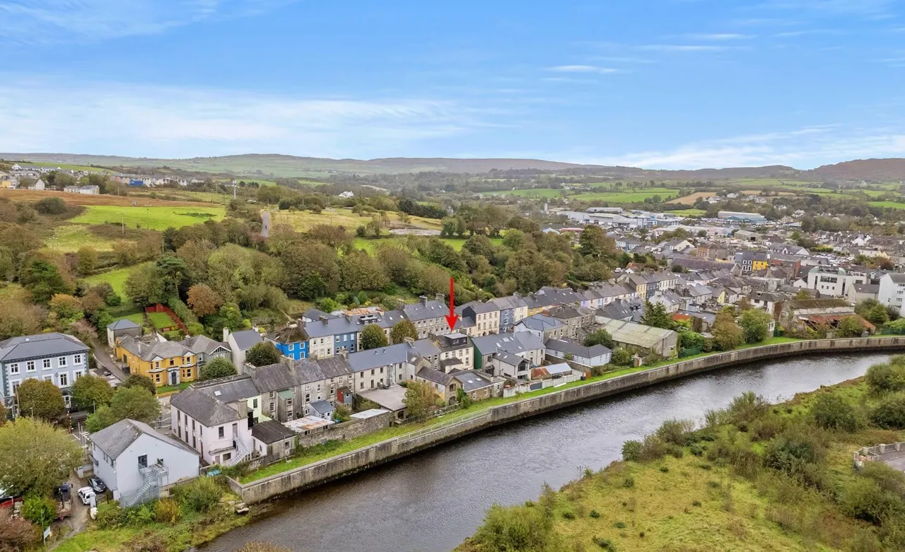 Photo of Ilenroy House, 10 North Street, Skibbereen, Co Cork, P81 DH60