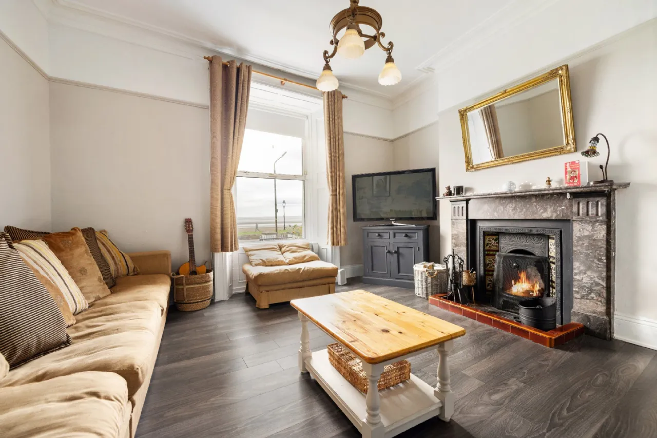 Photo of 100 Strand Road, Sandymount, Dublin 4, D04 VY52