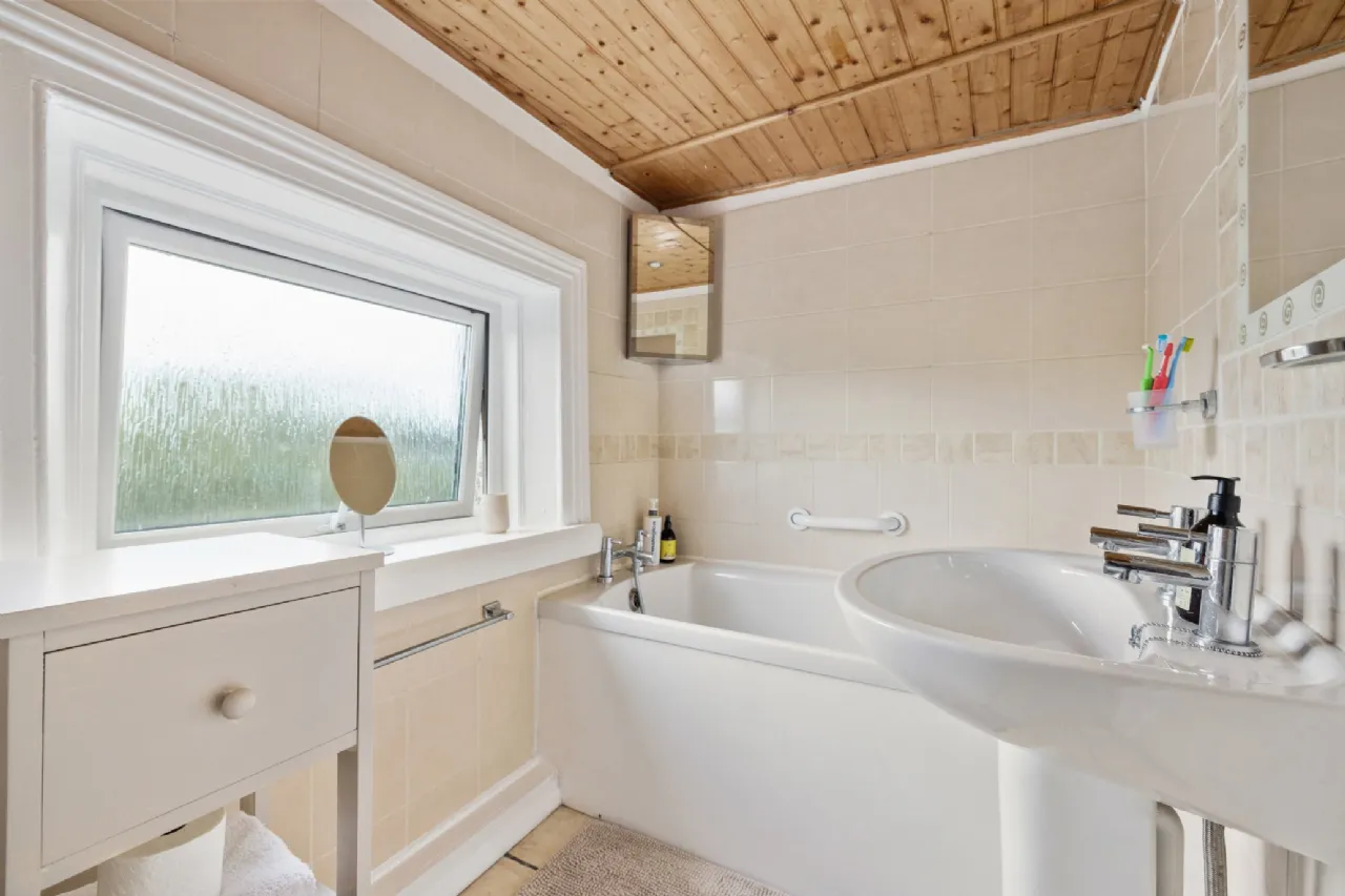 Photo of 100 Strand Road, Sandymount, Dublin 4, D04 VY52