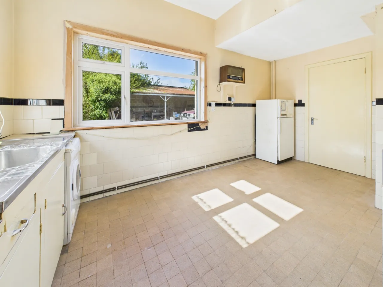 Photo of Nenagh Road, Borrisokane, Co. Tipperary, E45 E142