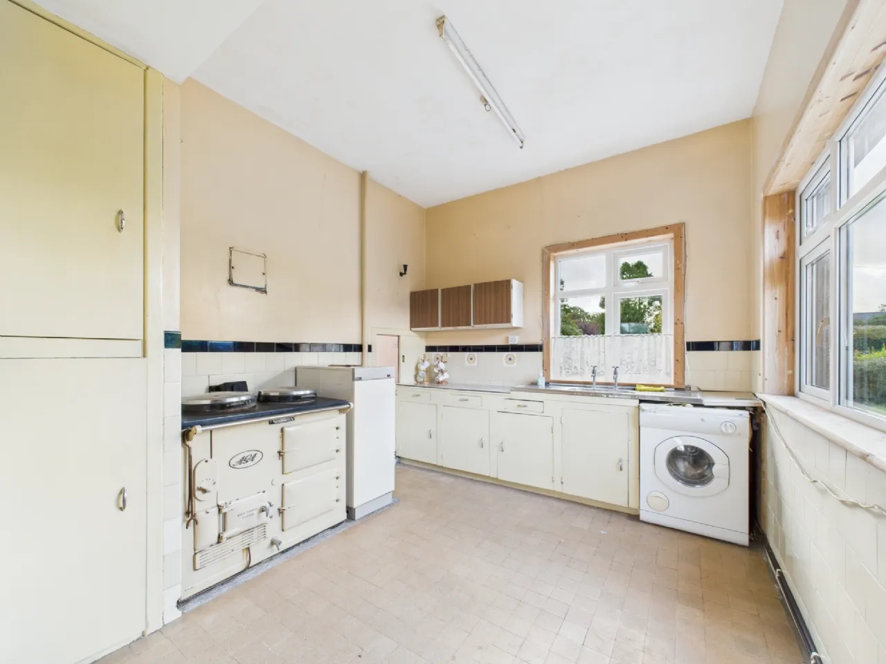 Photo of Nenagh Road, Borrisokane, Co. Tipperary, E45 E142