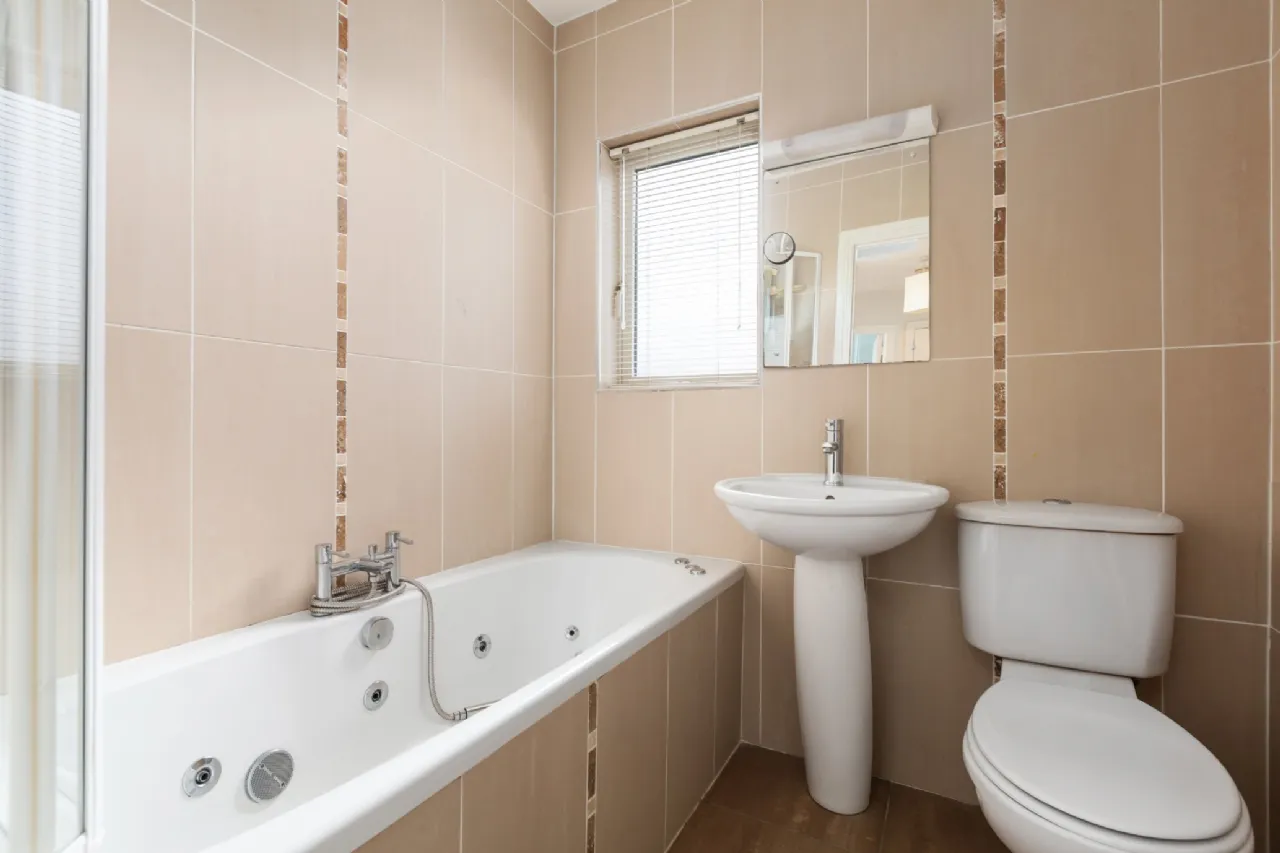 Photo of 22 Woodstown Parade, Knocklyon, Dublin 16, D16 X803