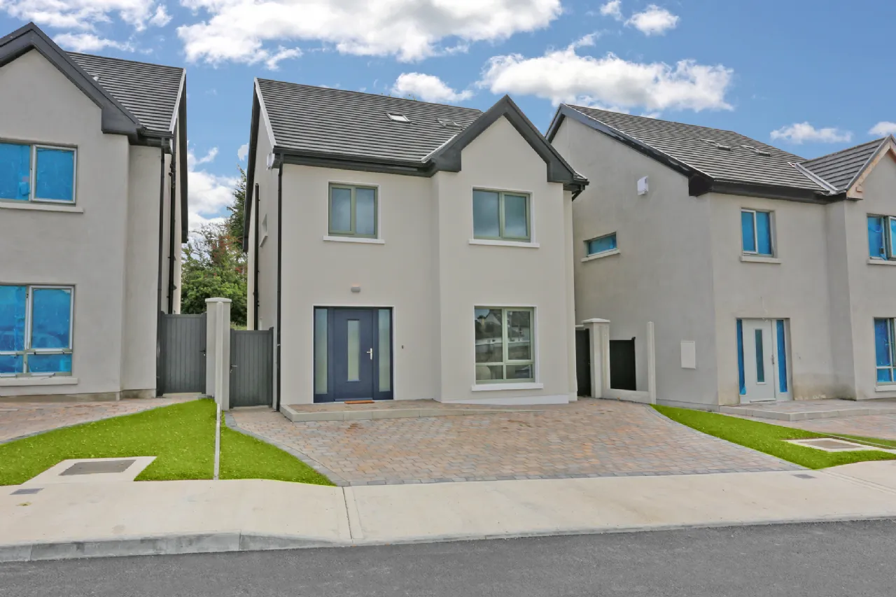 Photo of 2 Barnakyle Gardens, Patrickswell, Limerick, V9400N2