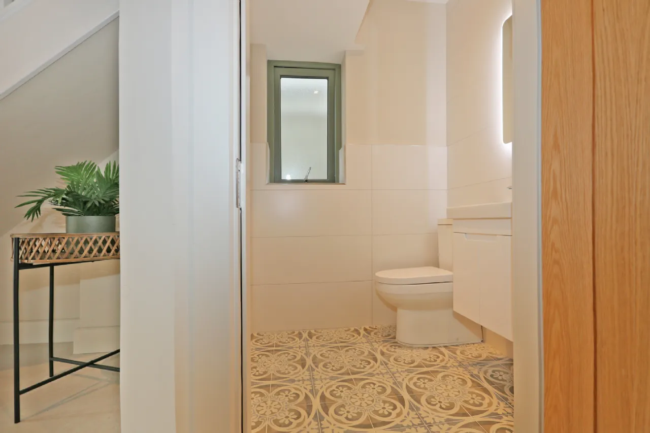 Photo of 2 Barnakyle Gardens, Patrickswell, Limerick, V9400N2