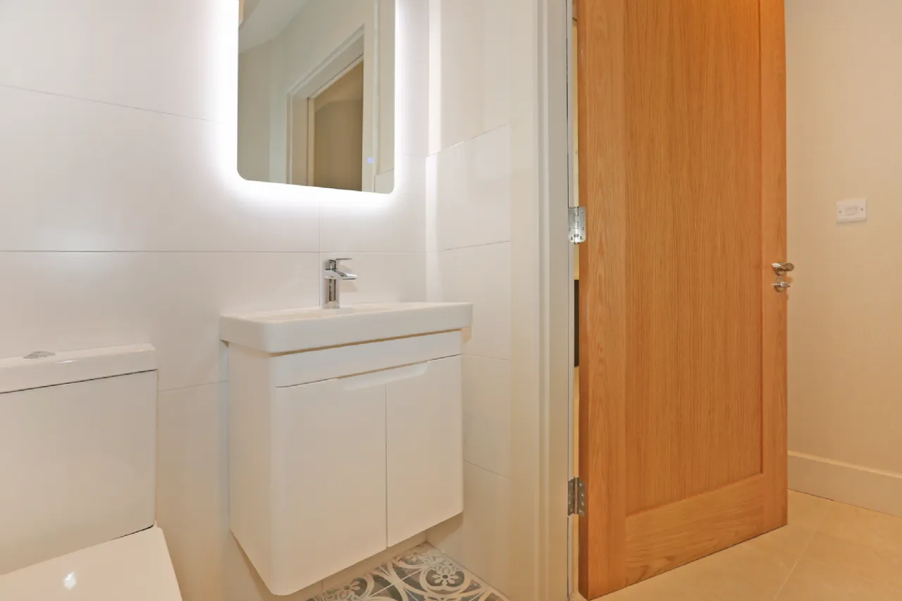 Photo of 2 Barnakyle Gardens, Patrickswell, Limerick, V9400N2