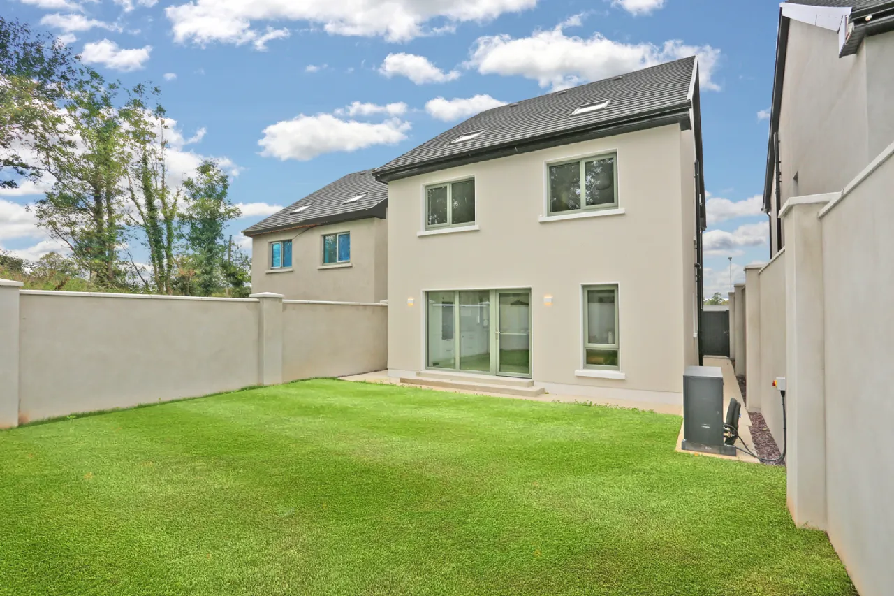 Photo of 2 Barnakyle Gardens, Patrickswell, Limerick, V9400N2