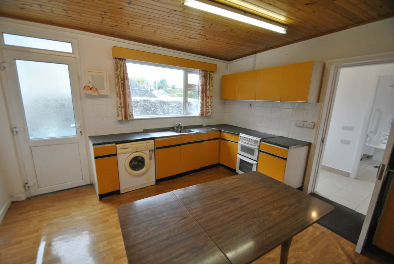 Photo of Rosemary Street, Roscrea, Co. Tipperary, E53 AE28