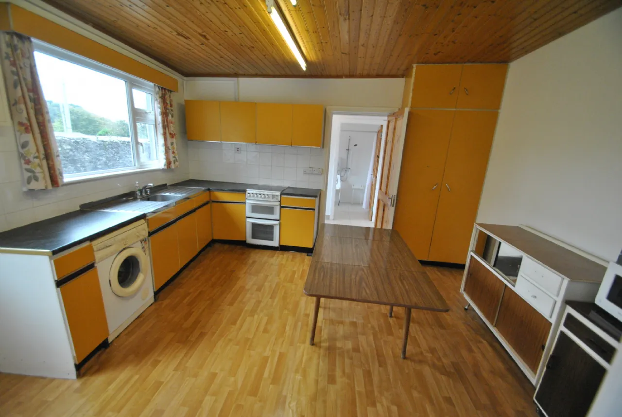 Photo of Rosemary Street, Roscrea, Co. Tipperary, E53 AE28