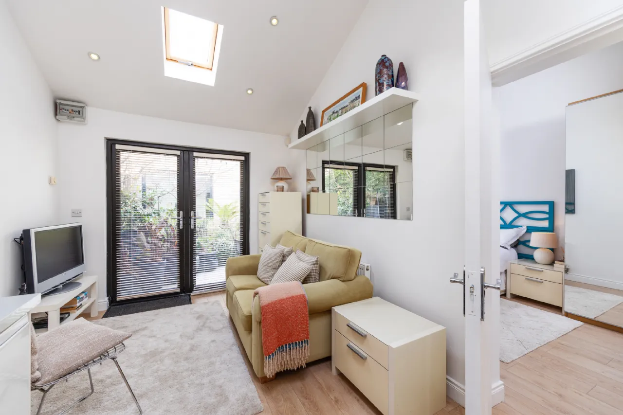 Photo of 33 Shandon Road, Phibsborough, Dublin 7, D07 WPN3