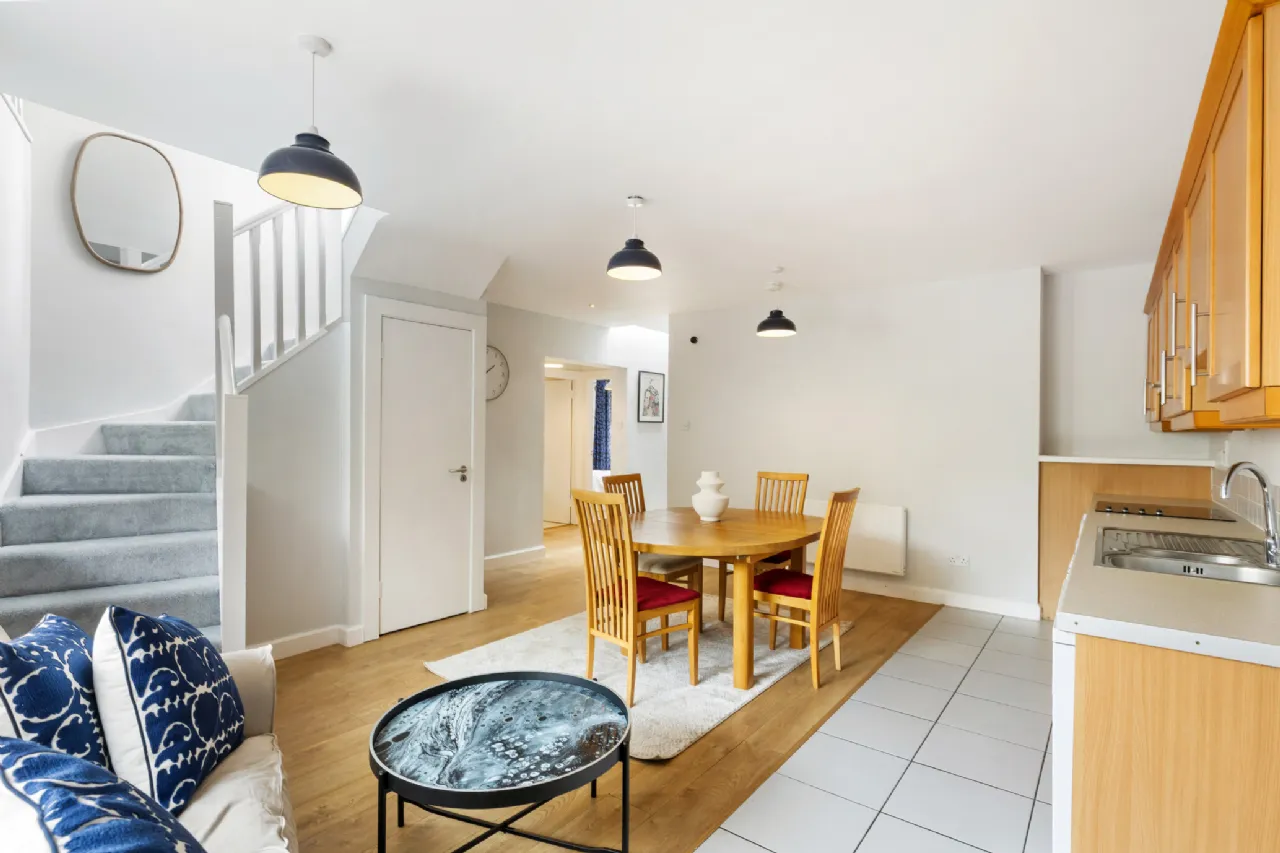 Photo of 1C Railway Cottages, Sandymount, Dublin 4, D04 F9N2