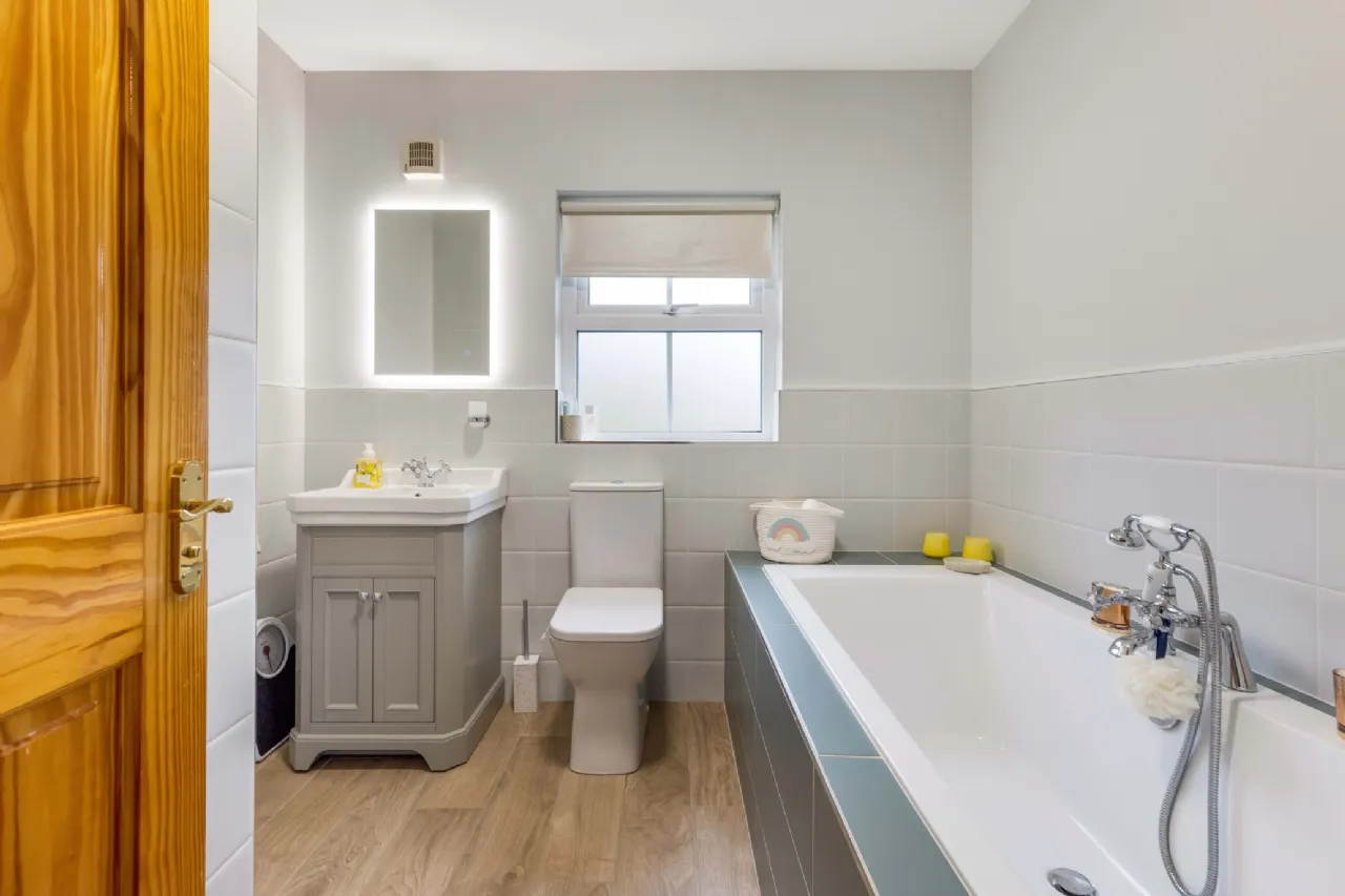 Photo of 19 Woodlands, Scotstown Road, Monaghan, H18VX51