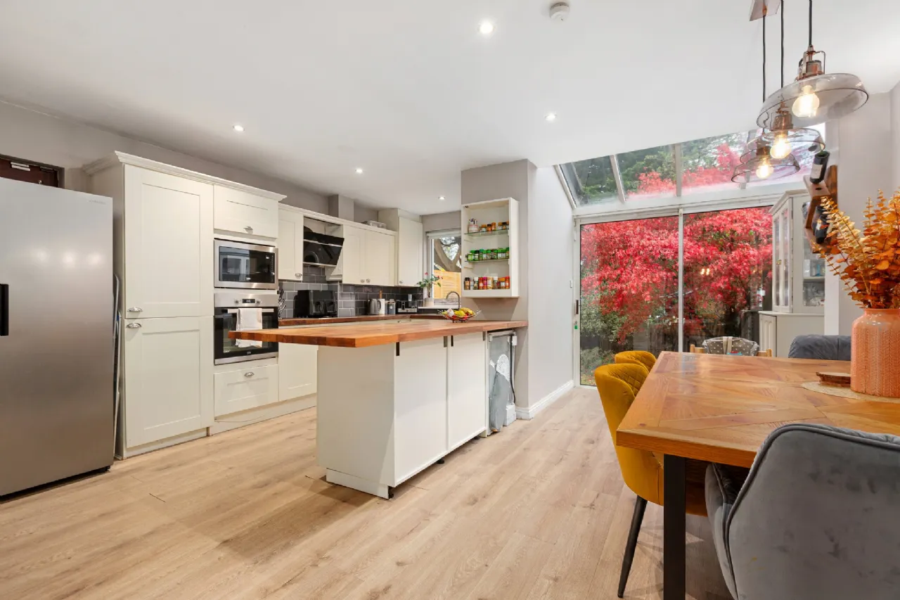 Photo of 40 Springvale, Edmondstown Road, Rathfarnham, Dublin 16, D16 P9Y8