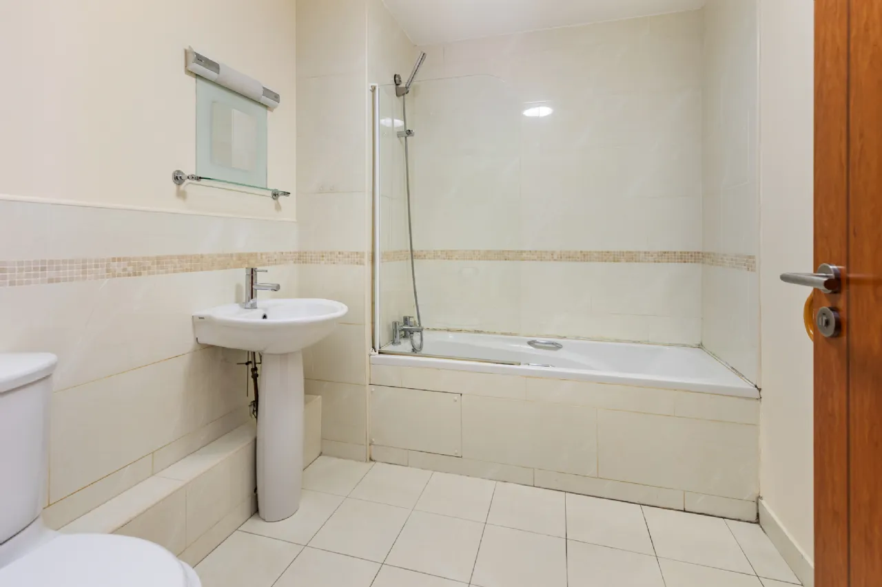 Photo of 18b The Bottleworks, Dermot O'Hurley Avenue, Irishtown, Dublin 4, D04 W291