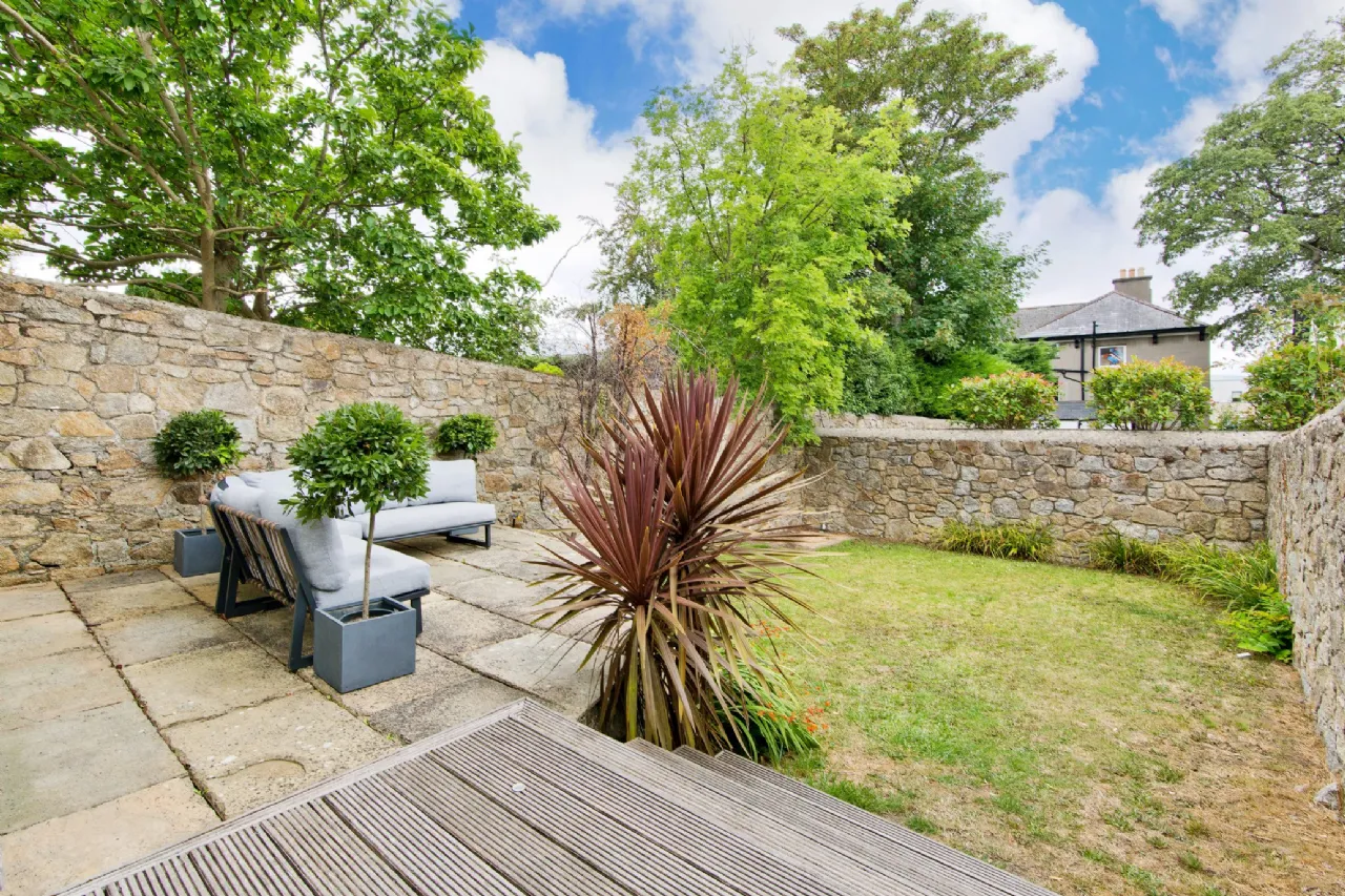 Photo of 8 Sydenham Road, Dundrum, Dublin 14, D14 D7T6