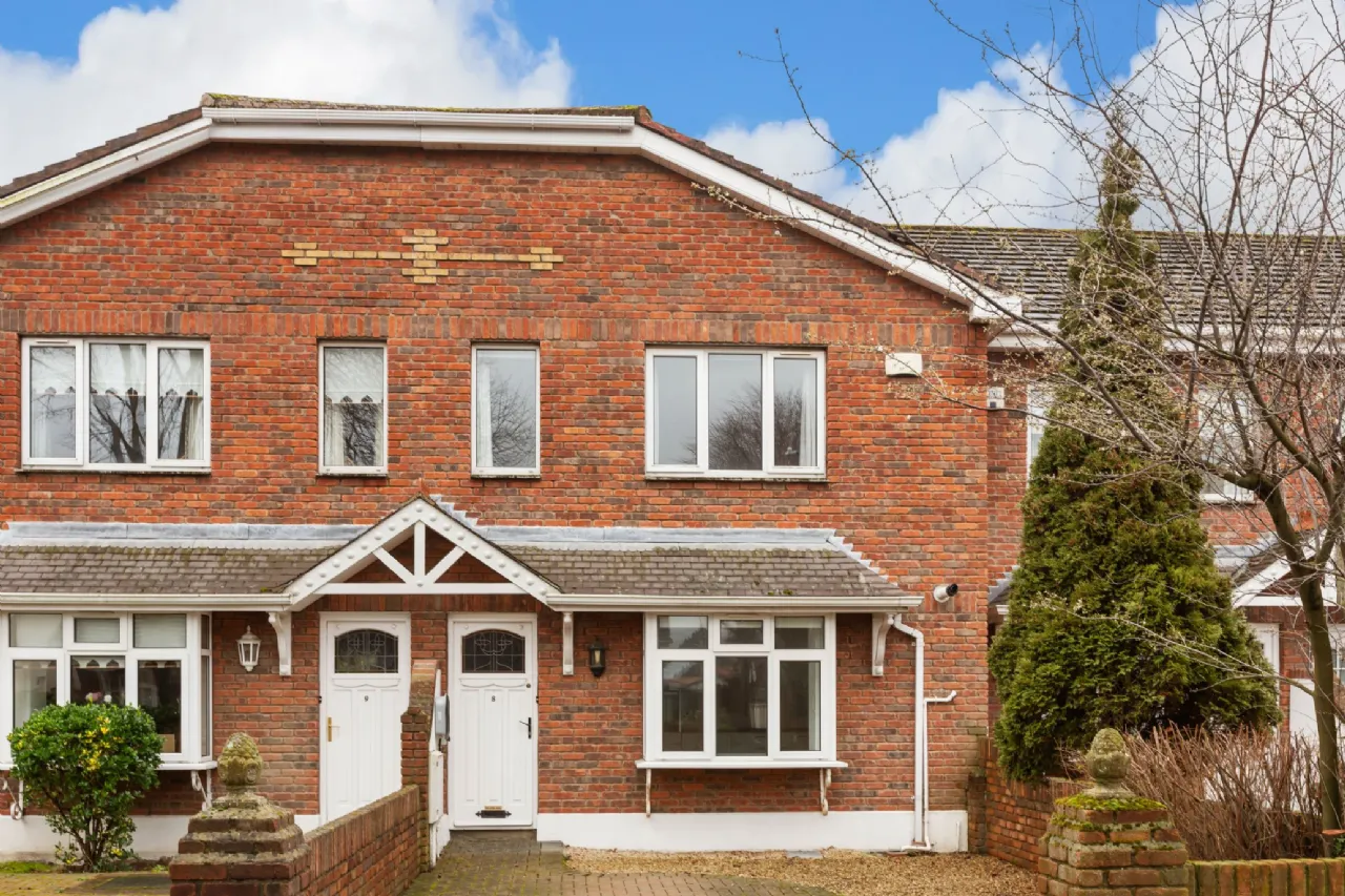 Photo of 8 Berwick Hall, Churchtown, Dublin 14, D14 Y8C7