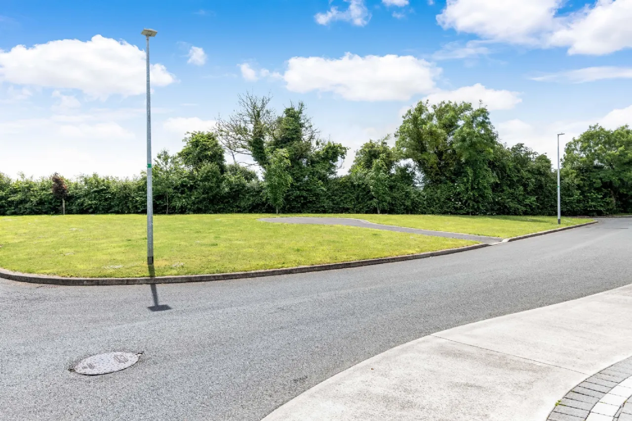 Photo of 33 Kelletts Grove, Dunshaughlin, Co. Meath, A85K098