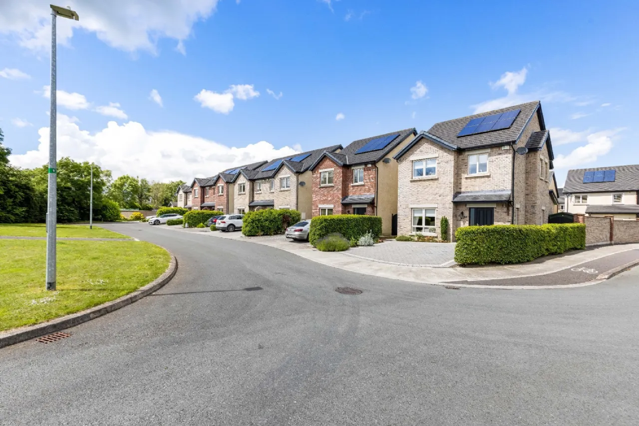 Photo of 33 Kelletts Grove, Dunshaughlin, Co. Meath, A85K098