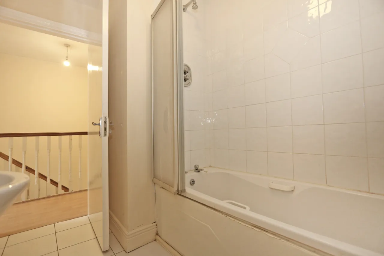 Photo of 165 Bru na Sionna, Shannon, Clare, V14 NP82