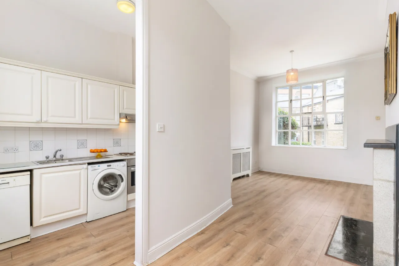 Photo of Apartment 5, Haddington Square, Ballsbridge, Dublin 4, D04 R126