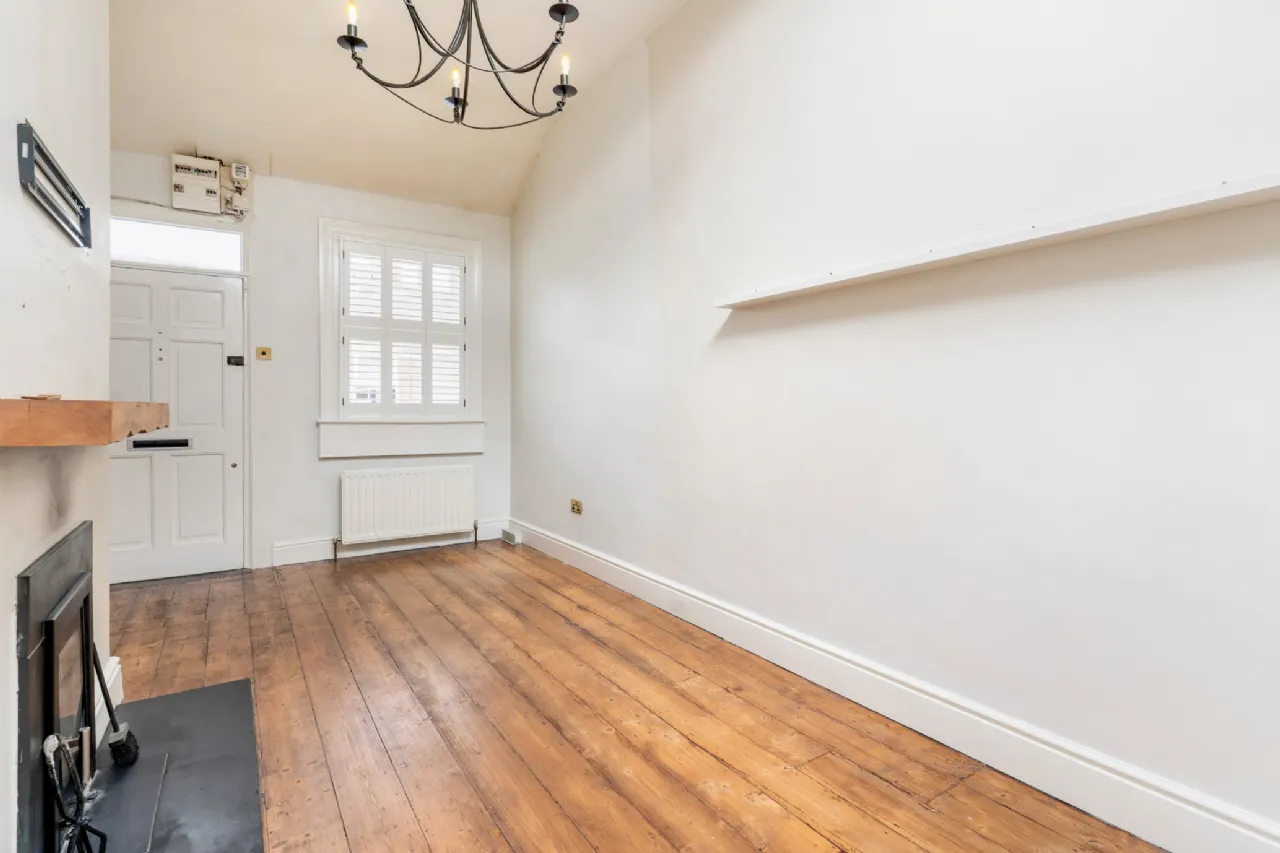 Photo of 107 Pembroke Cottages, Donnybrook, Dublin 4, D04 H5Y8