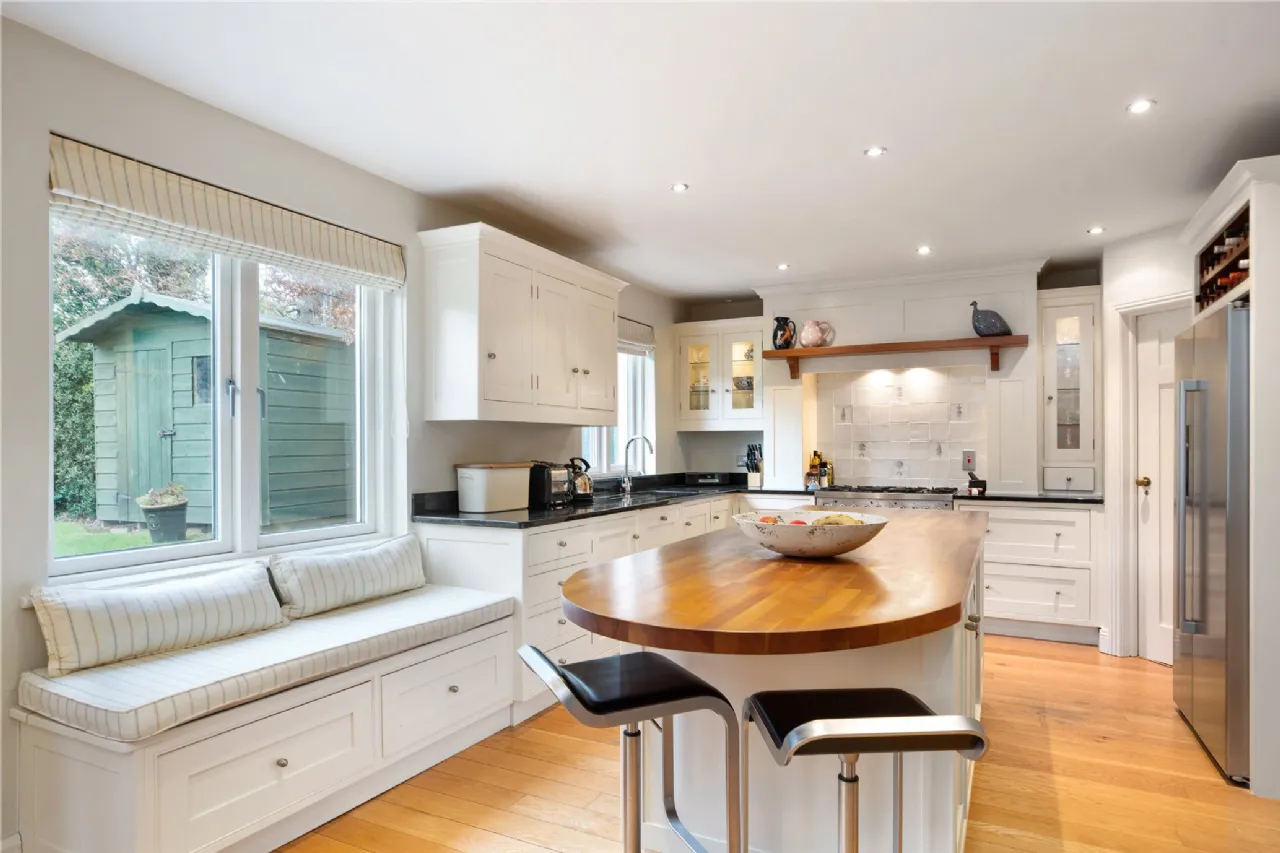 Photo of St Andrews, Gordon Avenue, Foxrock, Dublin 18, D18 K7V7