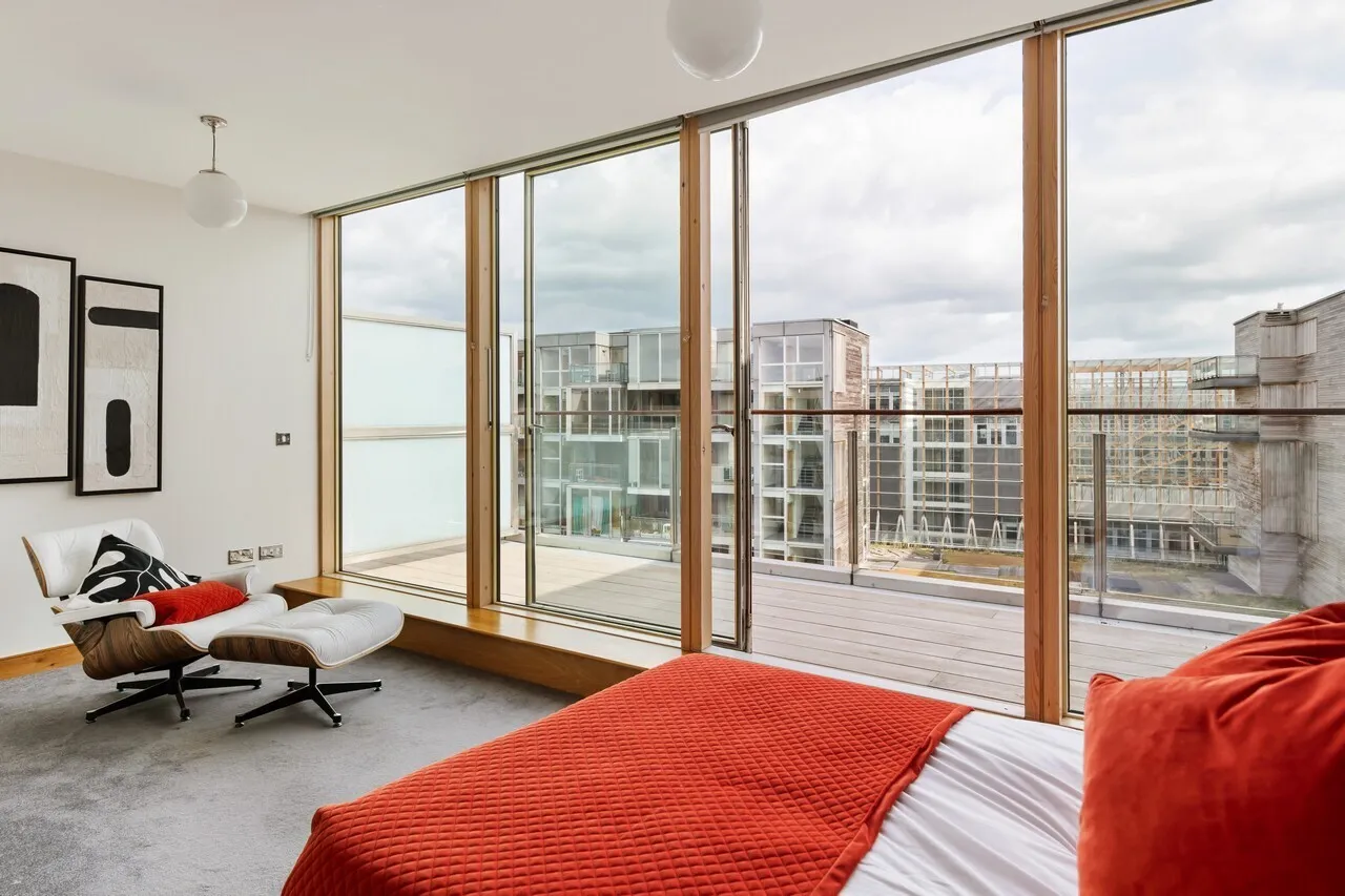 Photo of 225 The Links, Elmpark Green, Merrion, Dublin 4, D04 XN90