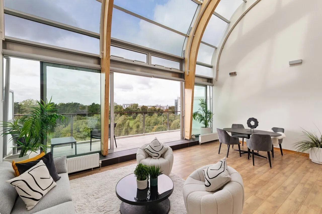 Photo of 24 The Links, Elmpark Green, Merrion, Dublin 4, D04 H426