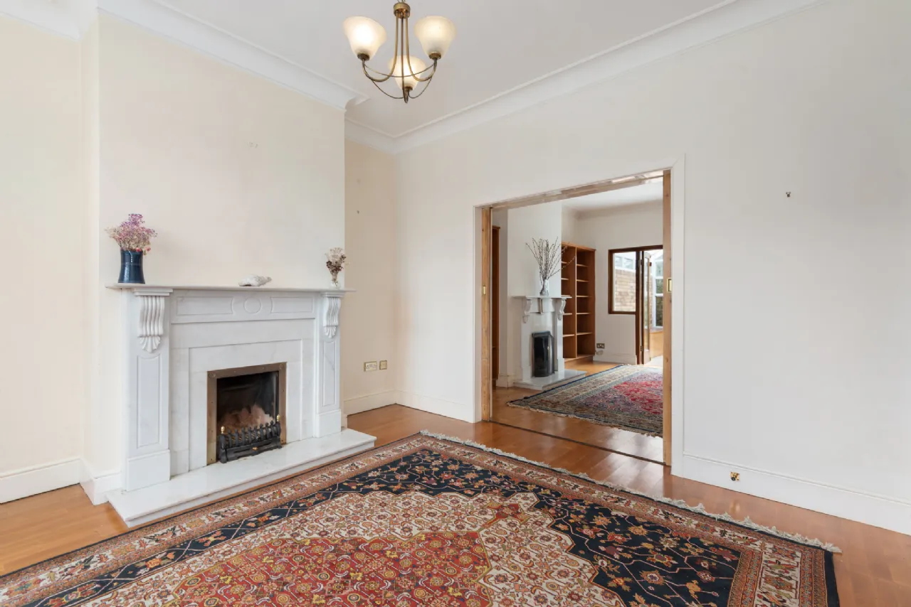 Photo of 18 Newbridge Avenue, Sandymount, Dublin 4, D04 W6V6