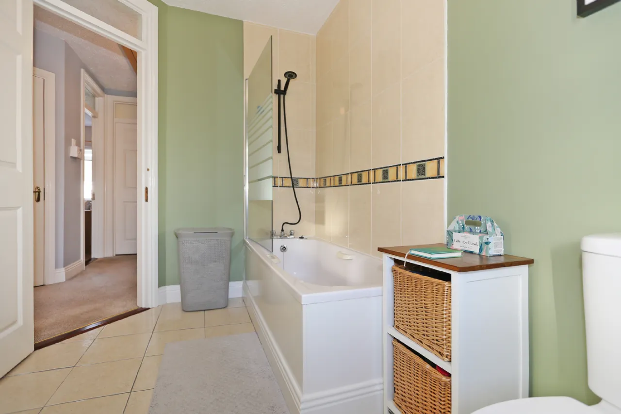 Photo of 6 Crestwood, Kilteragh, Dooradoyle, Limerick, V94C1XF