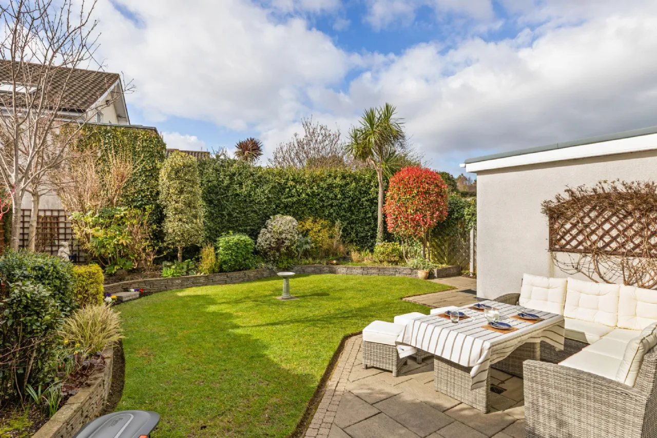 Photo of 63 Kerrymount Rise, Foxrock, Dublin 18, D18 V8C1