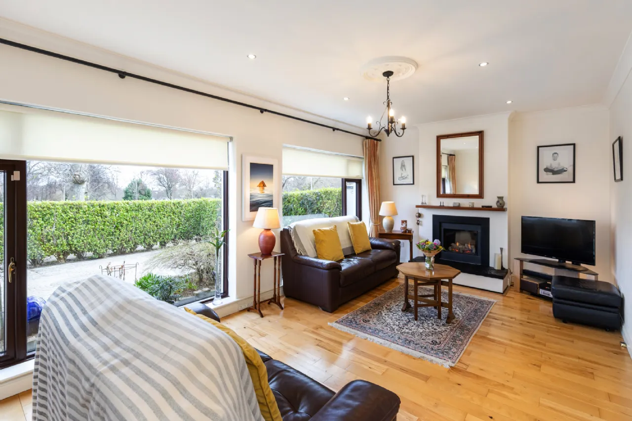 Photo of 63 Kerrymount Rise, Foxrock, Dublin 18, D18 V8C1