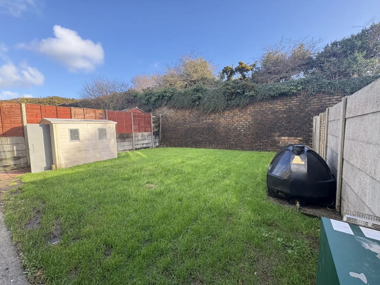 Photo of 16 Racecourse Lawns, Westport Road, Clifden, H71X092