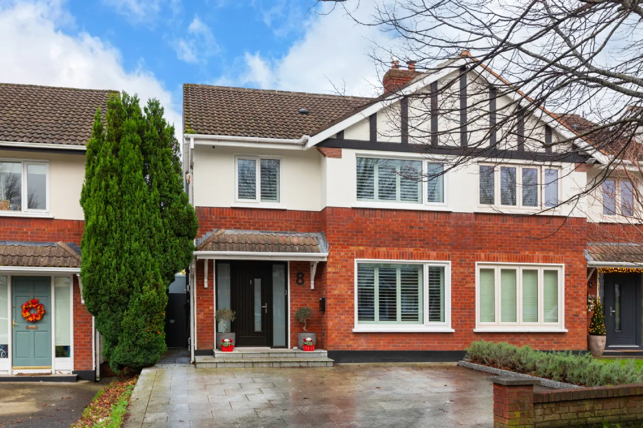 Photo of 8 Glencairn Lawn, The Gallops, Leopardstown, Dublin 18, D18 N8H0
