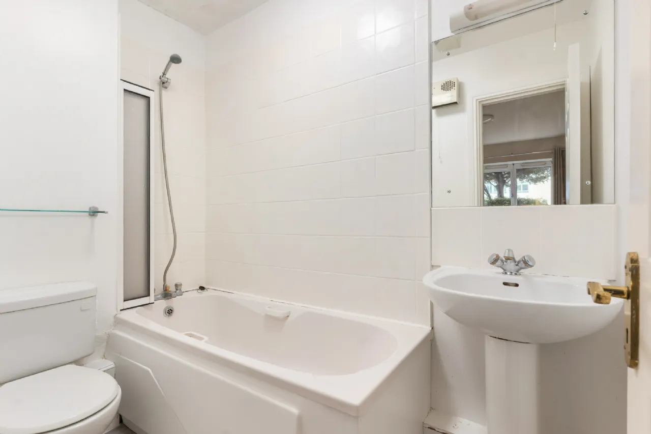 Photo of 101 The Berkeley Block, Pembroke Square, Grand Canal Street Upper, Dublin 4, D04 WN73