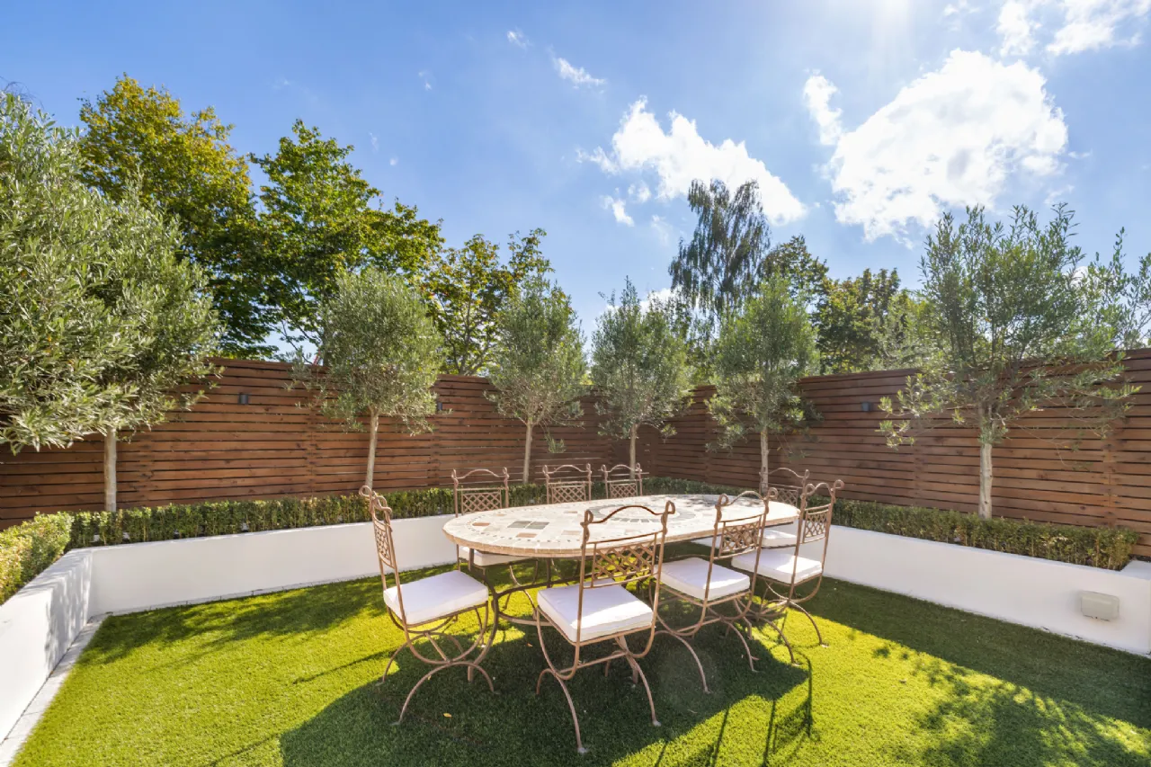 Photo of 7 The Terrace, Torquay Road, Foxrock, Dublin 18, D18 RRK5