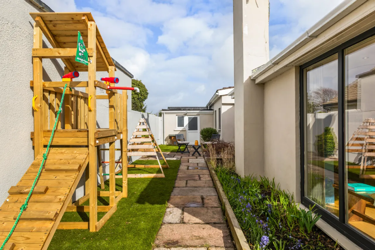 Photo of 9 Ballinclea Heights, Killiney, Co Dublin, A96RV05