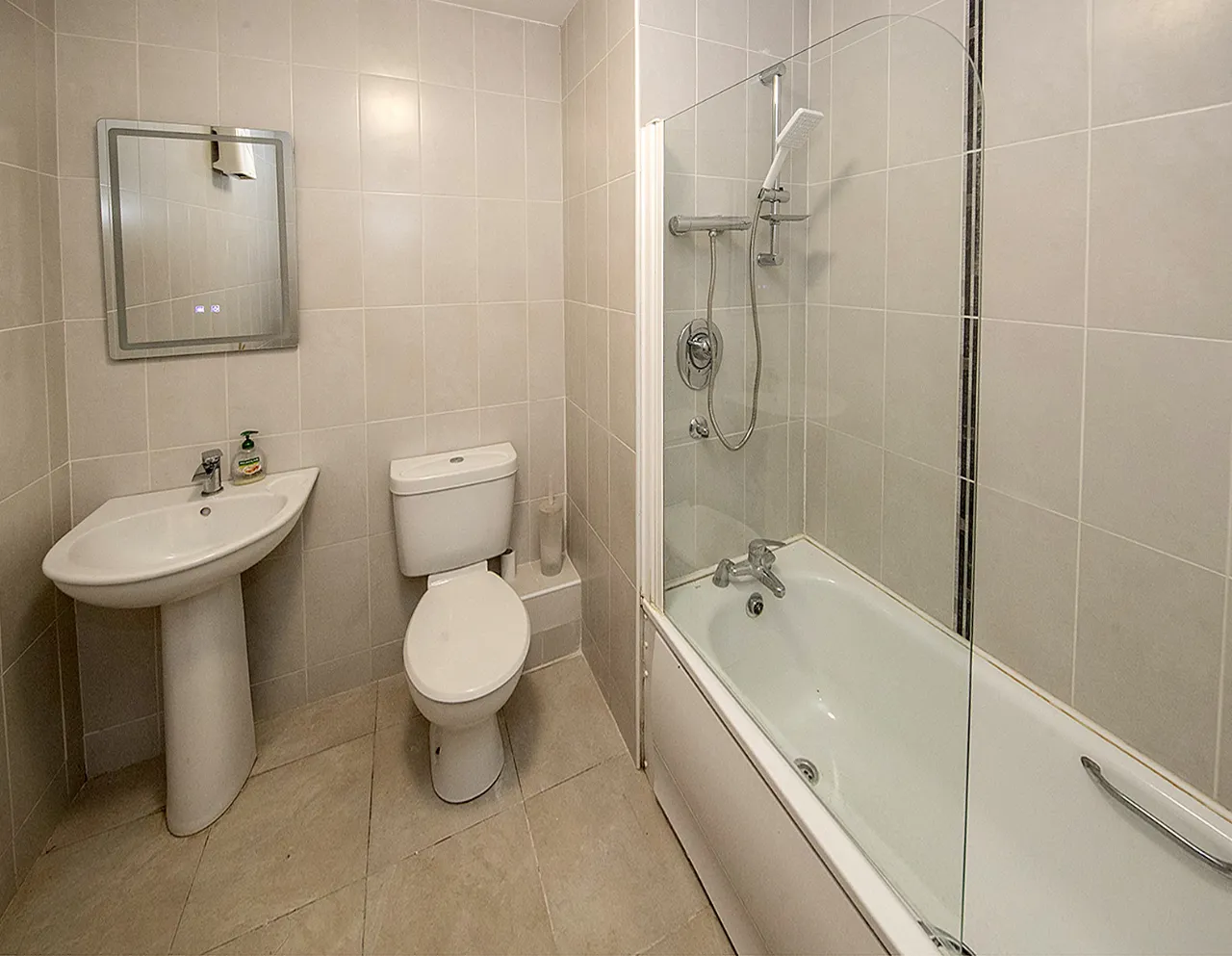 Photo of 19 The Bridge, Dungarvan, Co Waterford, X35D589