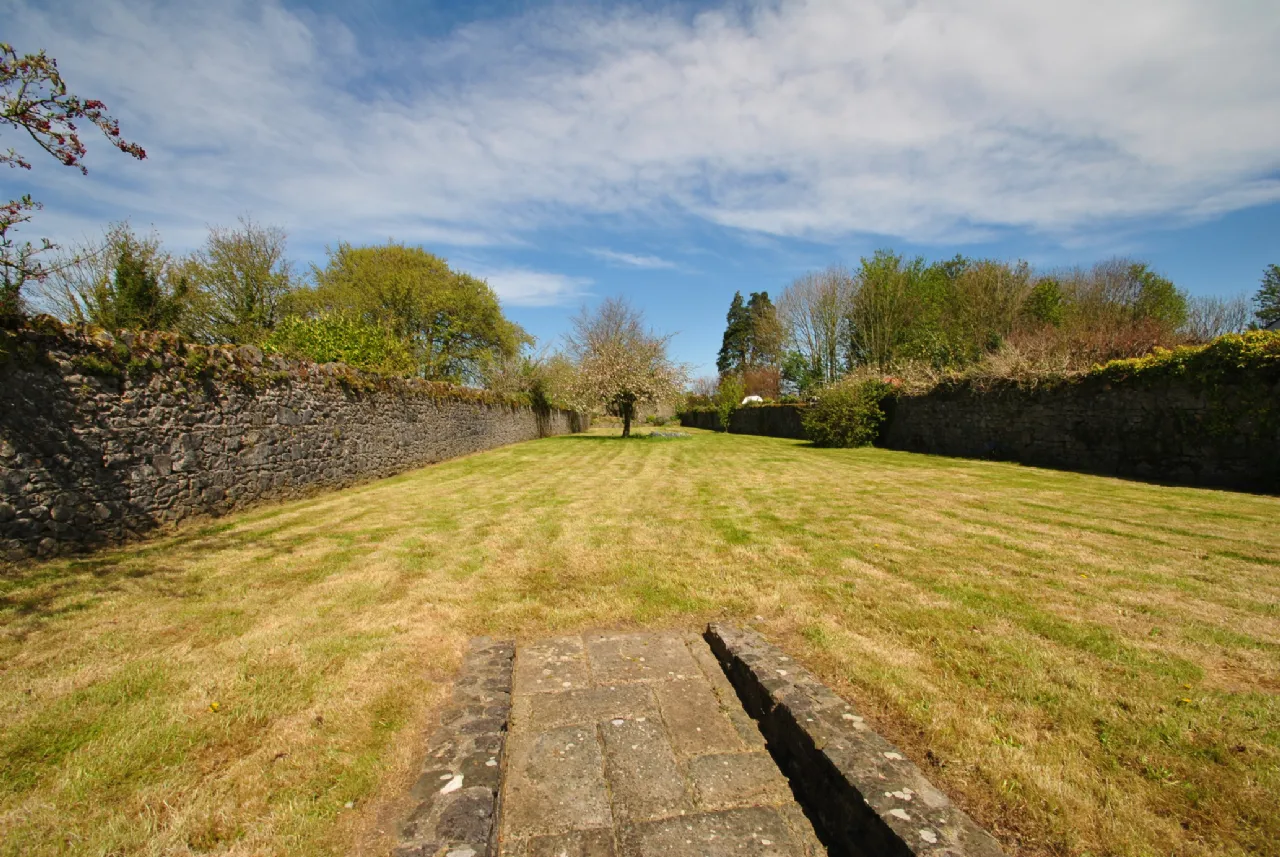 Photo of 4 John's Mall, Birr, Co Offaly, R42 VO45